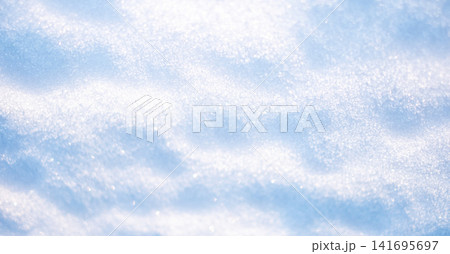 デコボコとした雪模様　蒜山高原 141695697
