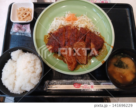 矢場とん(ジャズドリーム長島店)のロースとひれの食べ比べ定食 矢場とん(ジャズドリーム長島店)のロースとひれの食べ比べ定食 141696229