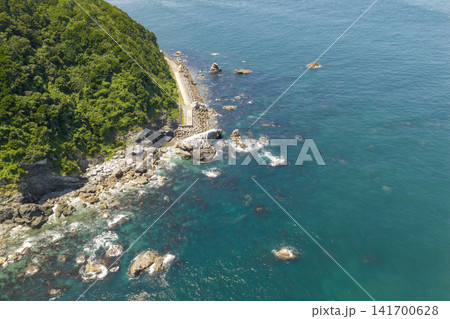三重県伊勢志摩の離島「神島」神島灯台 三重県伊勢志摩の離島「神島」神島灯台 141700628