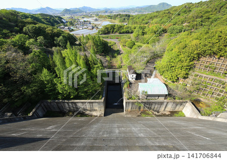 香川県さぬき市　門入ダムからの風景 141706844