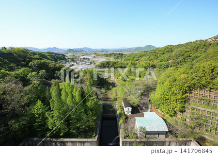 香川県さぬき市 門入ダムからの風景 香川県さぬき市 門入ダムからの風景 141706845