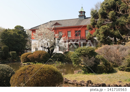 東京大学総合研究博物館の建つ小石川植物園の風景 141710563