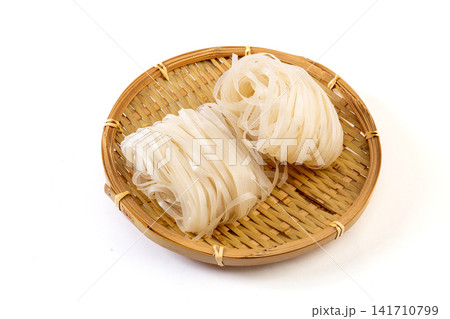 fresh Flat Rice Noodle Nests Portioned Wide Rice Sticks fresh Flat Rice Noodle Nests Portioned Wide Rice Sticks 141710799