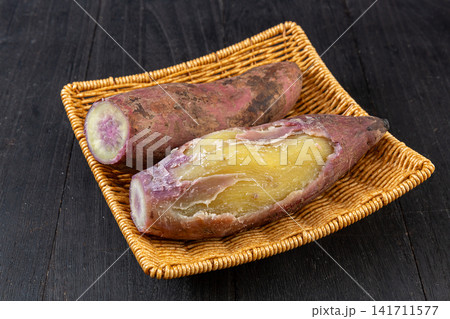 steamed purple flesh sweet potato in bamboo steamer steamed purple flesh sweet potato in bamboo steamer 141711577