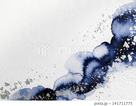 右下に藍色の水彩と銀箔が流れる青海波の和紙背景 右下に藍色の水彩と銀箔が流れる青海波の和紙背景 141711775