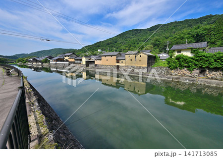 兵庫県佐用町 宿場町 「平福宿」の保存地区 利神城の麓 兵庫県佐用町 宿場町 「平福宿」の保存地区 利神城の麓 141713085