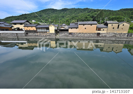 兵庫県佐用町 宿場町 「平福宿」の保存地区 利神城の麓 兵庫県佐用町 宿場町 「平福宿」の保存地区 利神城の麓 141713107