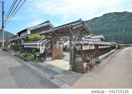 兵庫県佐用町 宿場町 「平福宿」の保存地区 利神城の麓 兵庫県佐用町 宿場町 「平福宿」の保存地区 利神城の麓 141713126