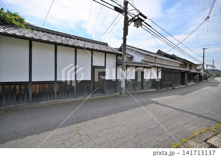 兵庫県佐用町　宿場町　「平福宿」の保存地区　利神城の麓 141713137