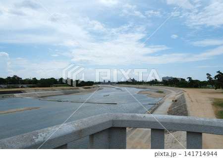 武庫大橋(国道2号線)から撮影した武庫川 武庫大橋(国道2号線)から撮影した武庫川 141714944