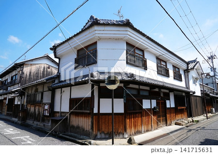 大阪 富田林市 寺内町 角地の町家(市場筋 夏) 大阪 富田林市 寺内町 角地の町家(市場筋 夏) 141715631