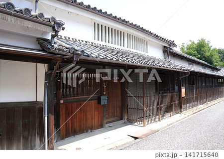 大阪　富田林市　寺内町　仲村家住宅（富筋、夏） 141715640