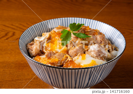 親子丼のクローズアップ 141716160