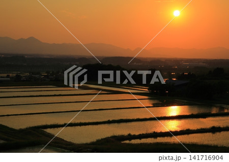 岩手県北上市 夕焼けの遺跡 岩手県北上市 夕焼けの遺跡 141716904