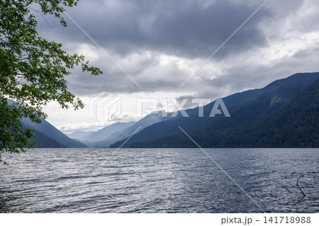Lake in Washington state Lake in Washington state 141718988