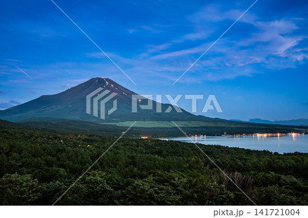 山梨パノラマ台からの富士山 山梨パノラマ台からの富士山 141721004