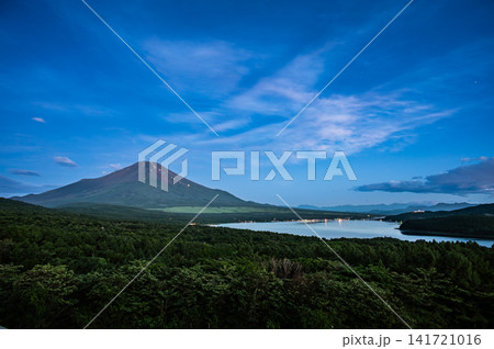 山梨パノラマ台からの富士山 山梨パノラマ台からの富士山 141721016