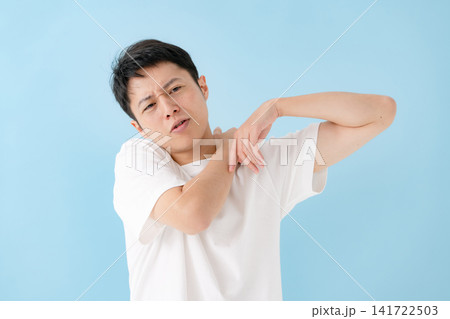 肩こり 男性 肩こり 男性 141722503