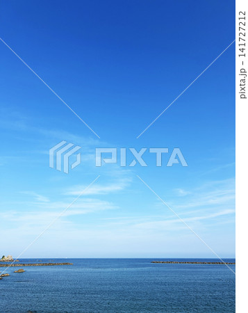青い空と海 141727212