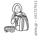 防災グッズをリュックに詰める女性_線画 141727611