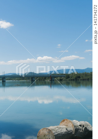 フランスのシャナの湖の風景 141734272