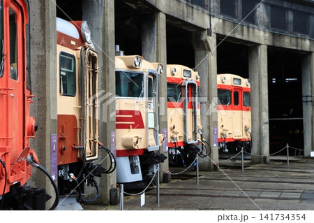【岡山県】津山まなびの鉄道館(旧津山機関区)に展示されている希少な国鉄型車両たち 【岡山県】津山まなびの鉄道館(旧津山機関区)に展示されている希少な国鉄型車両たち 141734354