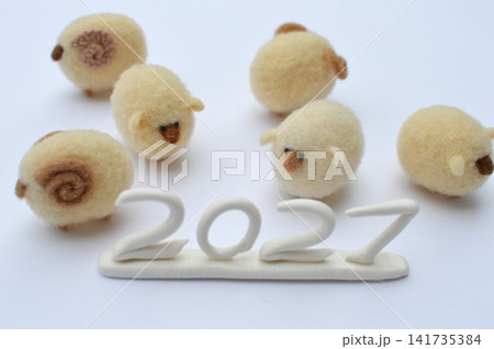 羊毛フェルトの羊の年賀素材 羊毛フェルトの羊の年賀素材 141735384