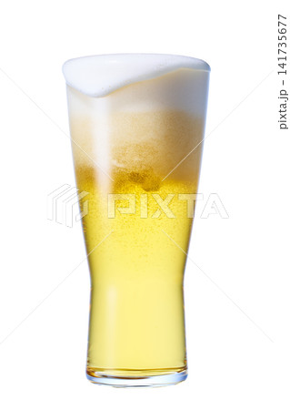 グラスに注がれたビール グラスに注がれたビール 141735677