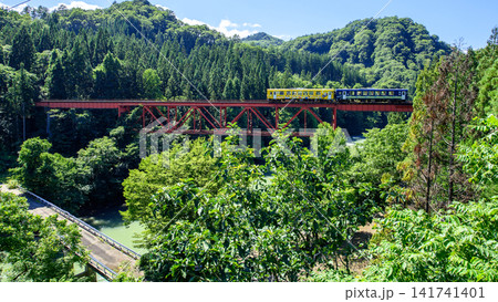 真夏の秋田内陸線　大又川橋梁　秋田県 141741401