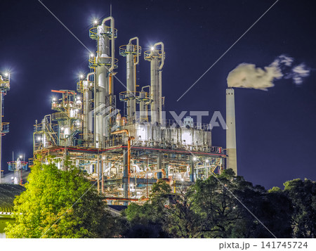 工場夜景のある風景 工場夜景のある風景 141745724