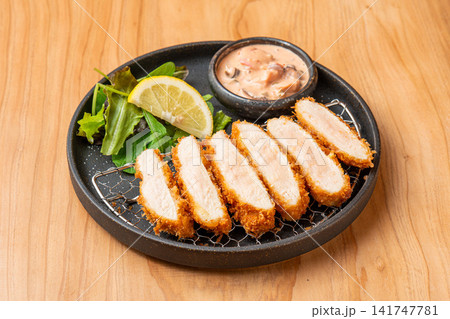 しっとり柔らかい極上むね肉のチキンカツ しっとり柔らかい極上むね肉のチキンカツ 141747781