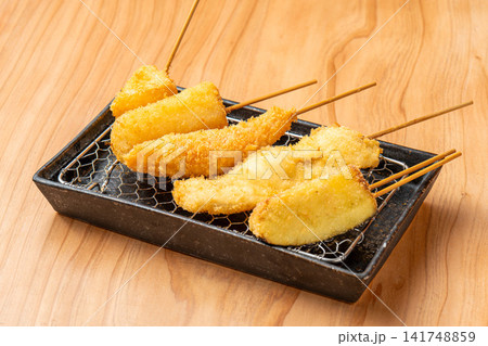 豪華な串カツ5本盛り合わせ 豪華な串カツ5本盛り合わせ 141748859