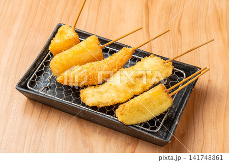 豪華な串カツ5本盛り合わせ 豪華な串カツ5本盛り合わせ 141748861