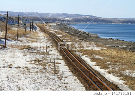 北海道釧網本線の北浜駅からの風景 北海道釧網本線の北浜駅からの風景 141755181