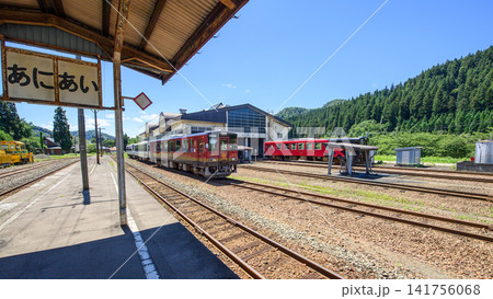 真夏の秋田内陸線 阿仁合駅 秋田県 真夏の秋田内陸線 阿仁合駅 秋田県 141756068
