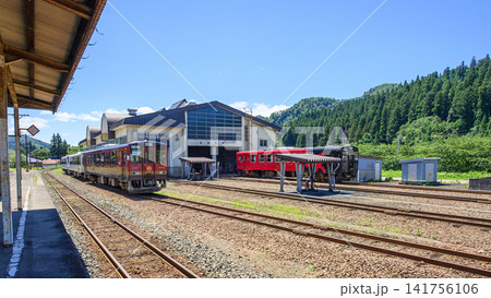 真夏の秋田内陸線 阿仁合駅　秋田県 141756106