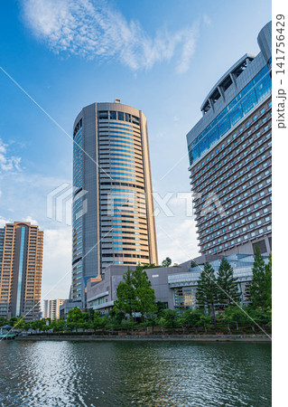 大川沿いに立つ超高層ビル OAPタワー 大阪市 大川沿いに立つ超高層ビル OAPタワー 大阪市 141756429