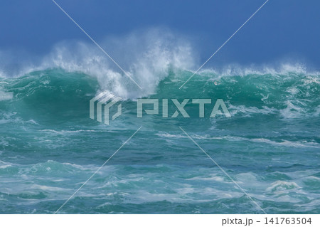 荒れた海 荒れた海 141763504