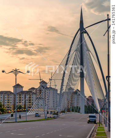 Seri Wawasan Bridge, Putrajaya, Malaysia at golden hour with its distinctive cable-stayed architecture Seri Wawasan Bridge, Putrajaya, Malaysia at golden hour with its distinctive cable-stayed architecture 141765361