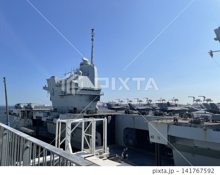 航空母艦 航空母艦 141767592