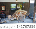 田舎の古い民家 141767839