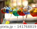 風に揺れる風鈴 141768819