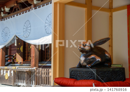 大神神社 なでうさぎ 大神神社 なでうさぎ 141768916