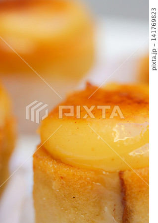 Macro Detail of Pionono Pastry with Custard Topping 141769823