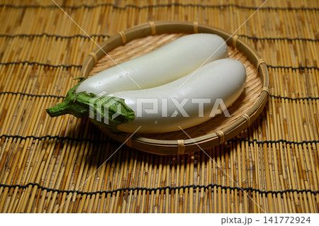 白い茄子 白い茄子 141772924