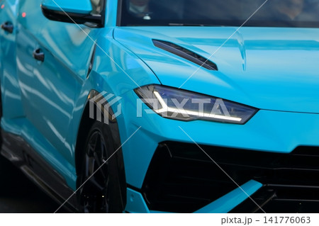青いイタリア製のスポーツカー イメージ 青いイタリア製のスポーツカー イメージ 141776063