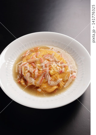 カニ入り天津飯 中華料理 カニ入り天津飯 中華料理 141776325