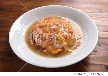 カニ入り天津飯 中華料理 カニ入り天津飯 中華料理 141776328