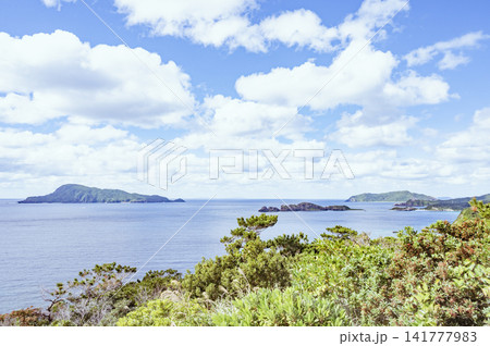 慶良間諸島 外地展望台からの景色(久場島方面) 慶良間諸島 外地展望台からの景色(久場島方面) 141777983