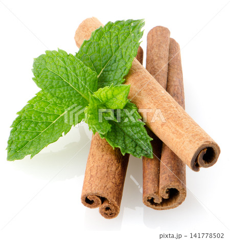Cinnamon sticks Cinnamon sticks 141778502
